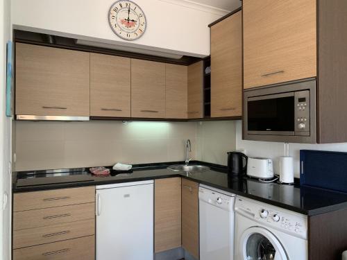 Relaxing apartment in the heart of Cascais - image 5