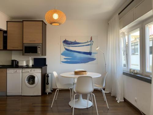 Relaxing apartment in the heart of Cascais - image 14