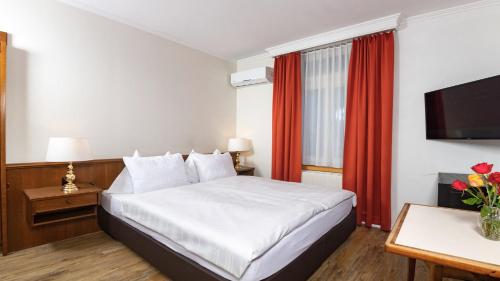 Swiss Inn & Apartments