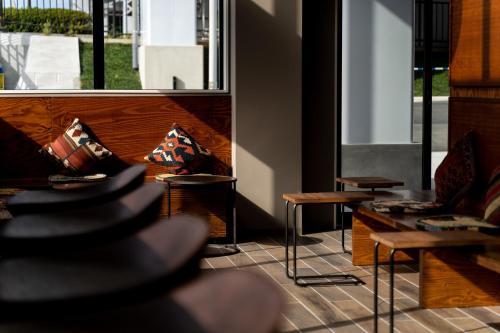 Bar/lounge, Wise Owl Hostels River Tokyo in Tokyo