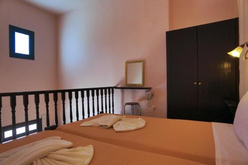 Little Lindos Sea View Studios - image 3