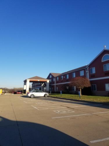 Rodeway Inn Urbana Champaign University Area - main image