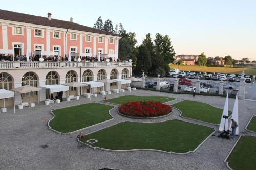 27976741 Villa Fenaroli Palace Hotel
