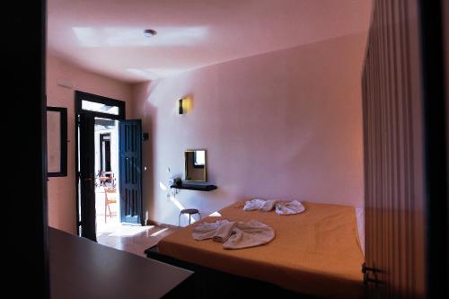 Little Lindos Sea View Studios - image 6