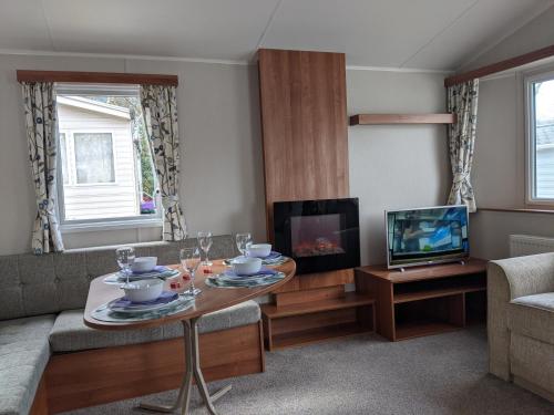 B&B Guestling - Caravan nearby Hastings Coghurst Hall Park - Bed and Breakfast Guestling