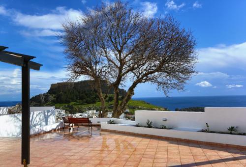 Little Lindos Sea View Studios - image 4