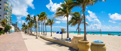 The Marlin Beachside - main image