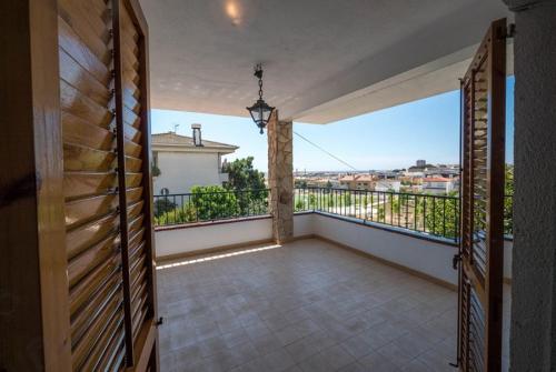 HomeHolidaysRentals Pallars - Costa Barcelona - image 3
