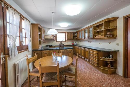 HomeHolidaysRentals Pallars - Costa Barcelona - image 10