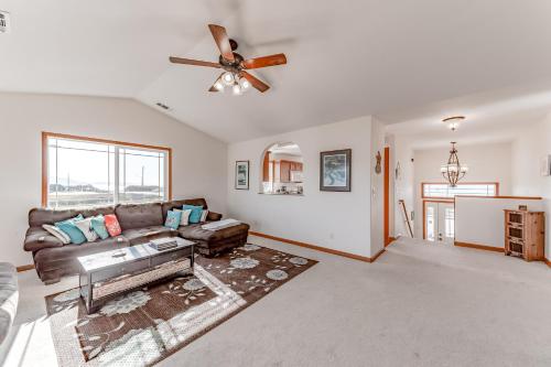 Crescent City Beach House - image 3