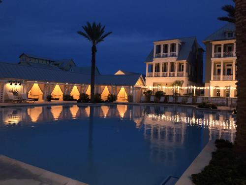 New Retreat at Palmilla Beach with Luxe Amenities home - image 6