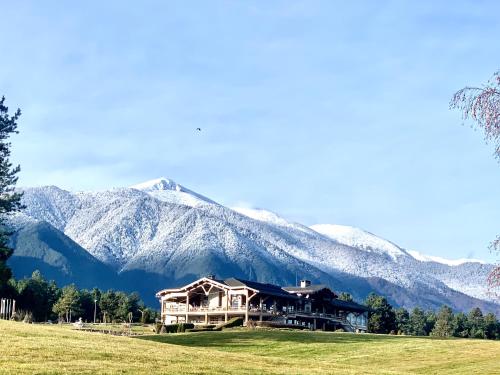 Entire Private Apartment in Pirin Golf & Country Club