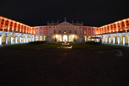 Villa Fenaroli Palace Hotel - image 8