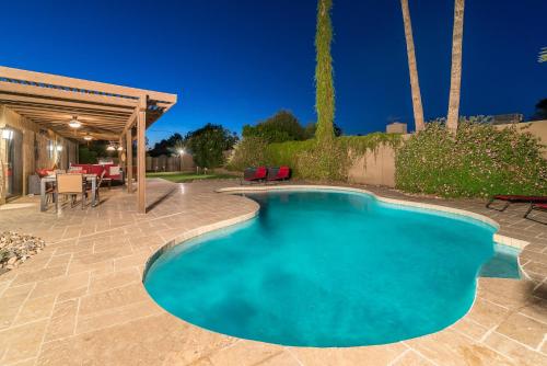 Three-Bedroom House room in Casa De Palms Home