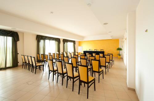 Grand Hotel Sofia - image 2