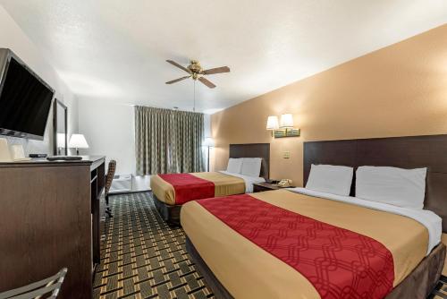 Econo Lodge La Junta – khách sạn tại Las Animas