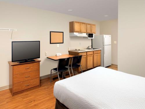WoodSpring Suites Louisville Clarksville in คลาร์กสวิวลล์ (IN)