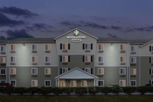 WoodSpring Suites Columbia Fort Jackson in Royal Pines Estates, USA