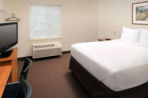 WoodSpring Suites Knoxville Airport in Alcoa, USA