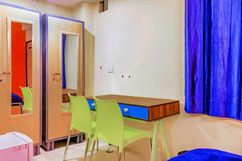 Amyra Isthara coliving sector48