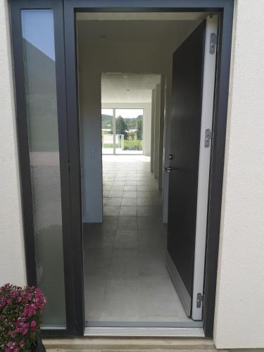 Entrada, Hus med søudsigt in Brabrand