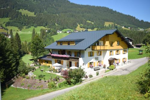 Gästehaus Tannegg Kleinwalsertal/Mittelberg