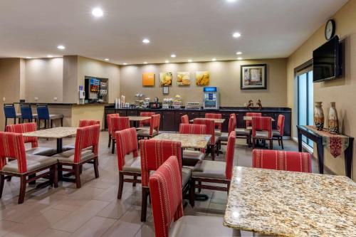 Comfort Suites Near Stonebriar Mall