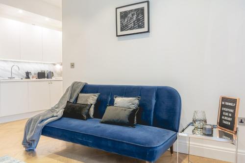 Picture of Stunning Designer 2 Bed Apartment In Heart Of City