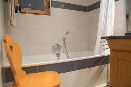 Spacious Chalet with View next to Crans-Montana, Oursons