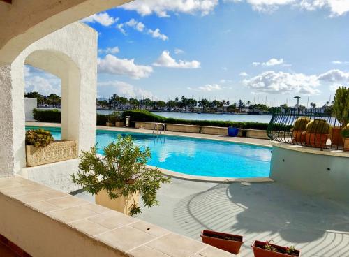  Miró 97 Beachfront in Alcudia