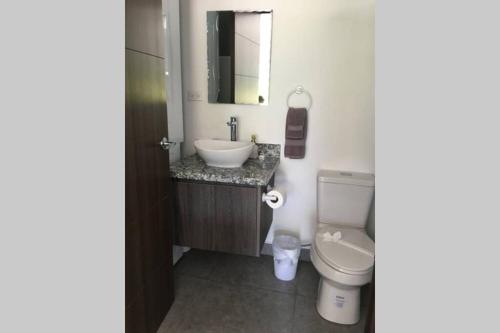 2BR Condominium in Downtown Jaco, Jacó (zdjęcie 8)