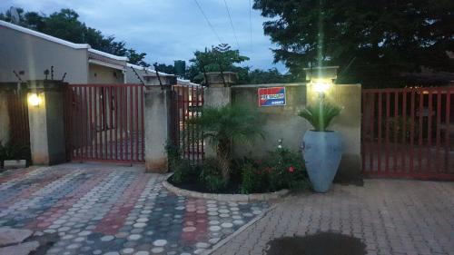 Lukundo Place