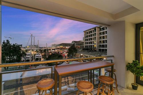 Glamorous Getaway - Heart of the Viaduct 'Quays', Auckland (foto 2)