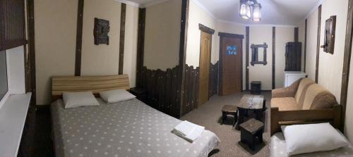 Superior Triple Room image 10