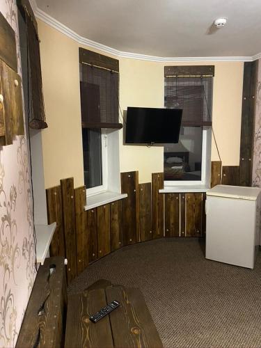 Family Room with Balcony image 10