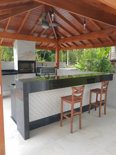 Casa Alto Padrao em Ubatuba em Condominio