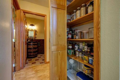 Beautiful Tranquil Mountain Home in Andrews, NC detail