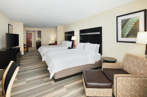 Holiday Inn Express & Suites I-26 & Us 29 At Westgate Mall, an IHG Hotel