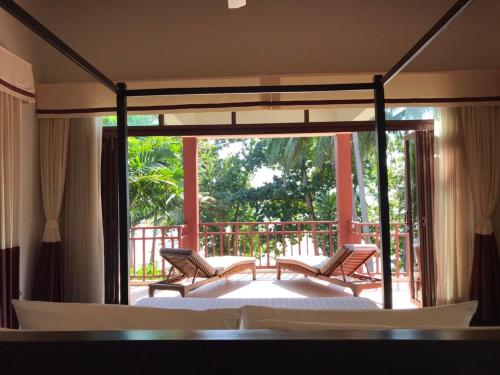 Amatapura Beachfront Villa 15, SHA Certified photo 1