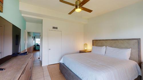 SeaMist 123 condo - main image