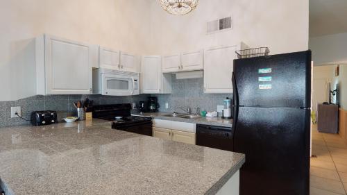 SeaMist 123 condo - image 9