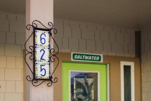 Saltwater home - image 3