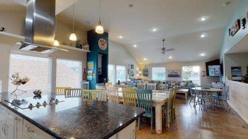 Saltwater home - image 8