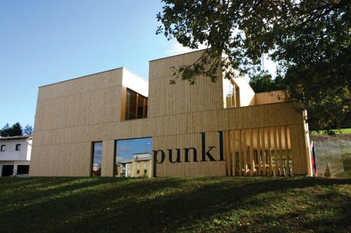 Ieeja, Youth Hostel Punkl in Ravne na Koroskem