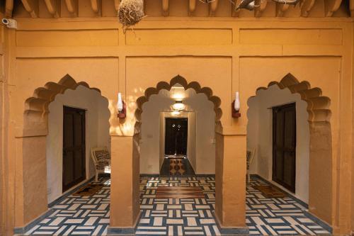 Stay Vista at Khohar Haveli - 18th Century Palace with Modern Amenities