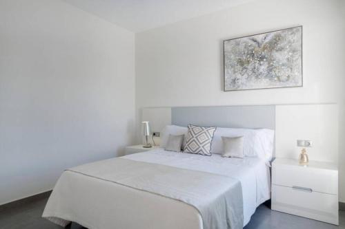 Modern apartment walking to Puerto Banus