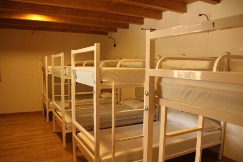 1 bunk bed