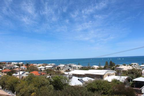 Sorrento Bluewater Apartment