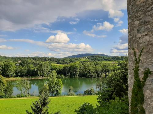 Vinica Castle