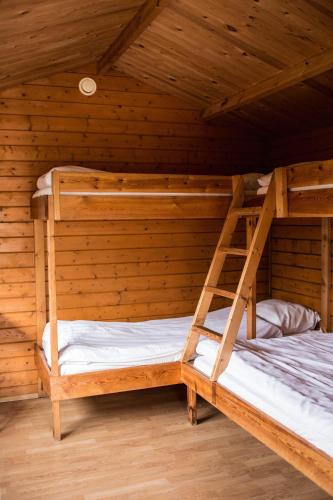 Cottage with Shared Bathroom